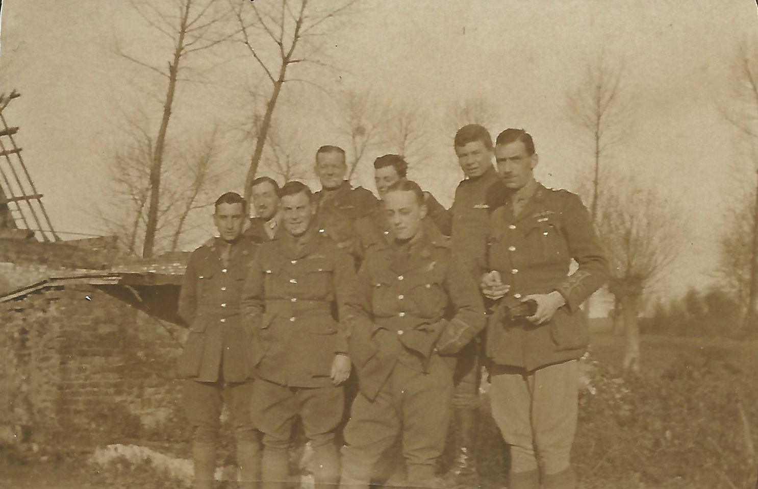 1918_rich_chancellor_IV_squadron_men_front