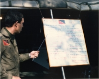 Clive Loader briefing in the field.  gr3_11_brief