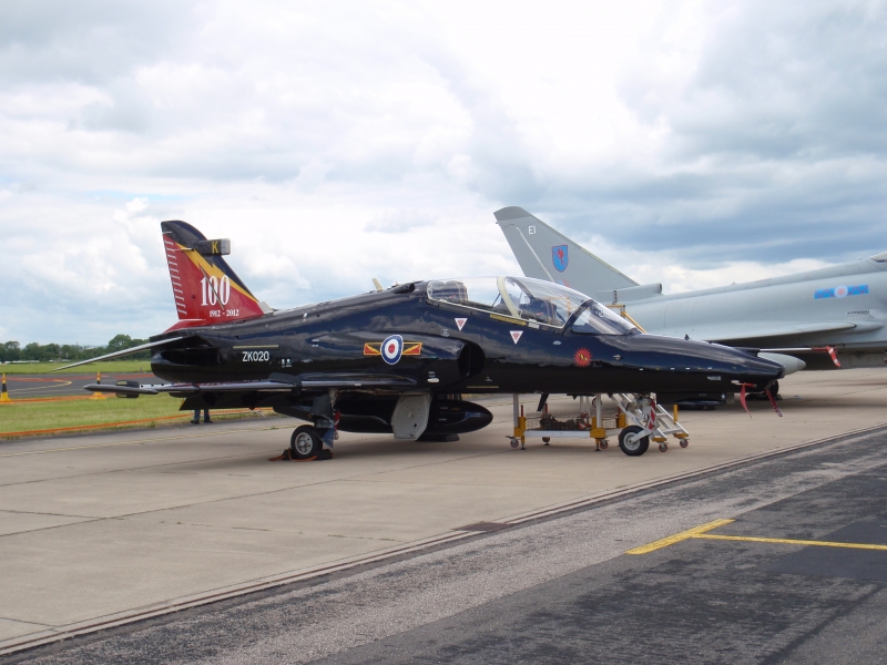 2012_06_09_david_thompson_hawk_zk020_centenary-01