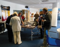 2012_09_21_PM_Perusing-the-Sqn-Photo-Albums