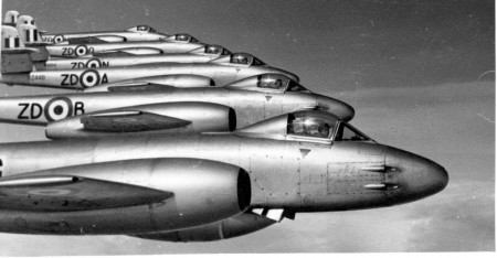 Meteor formation, April 195